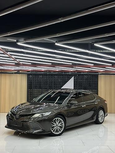 lexus lx 570 2018: Toyota Camry: 2018 г., 2.5 л, Автомат, Гибрид, Седан — 2