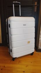 чемодан с инструментами для автомобиля: Pierre Cardin sərt korpuslu səyahət çamadanı - Rəng: ağ - Korpus