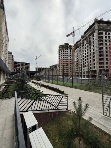 недвижимост3 х комнатная квартира кудайбергена: 3 комнаты, 128 м², Элитка, 2 этаж