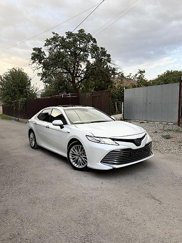 byd e6: Toyota Camry: 2019 г., 2.5 л, Вариатор, Гибрид, Седан — 2