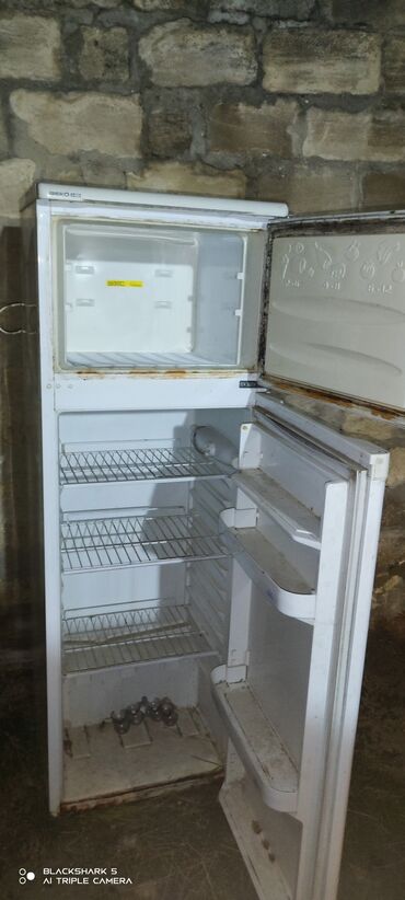 вентиляторы во осевые практик: İşlənmiş 2 qapılı Beko Soyuducu Satılır, rəng - Ağ