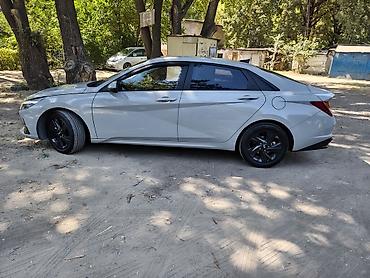 geeli coolray: Hyundai Avante: 2022 г., 1.6 л, Вариатор, Гибрид, Седан — 7