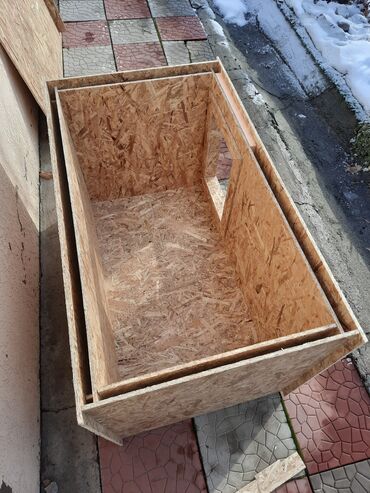 Зоотовары: Будка, домик для собаки. - Материал: плита OSB, толщина 9мм, ширина — 8