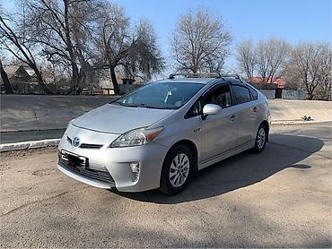 2 8: Toyota Prius: 2012 г., 1.8 л, Автомат, Гибрид, Лифтбек — 1