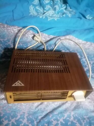 Kaloriferi: Grejalica KONTAKT 2000 w ispravna

Mirjevo — 2