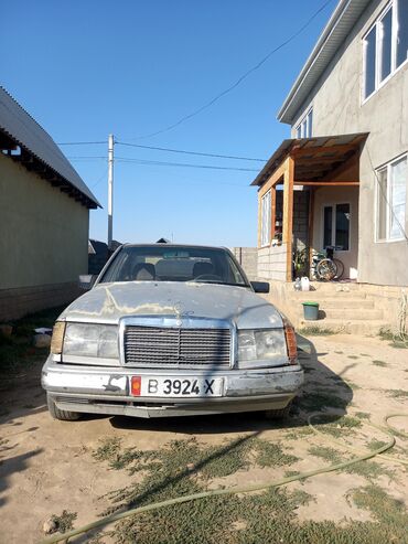 Mercedes-Benz: Mercedes-Benz W124: 1992 г., 2 л, Механика, Дизель, Седан