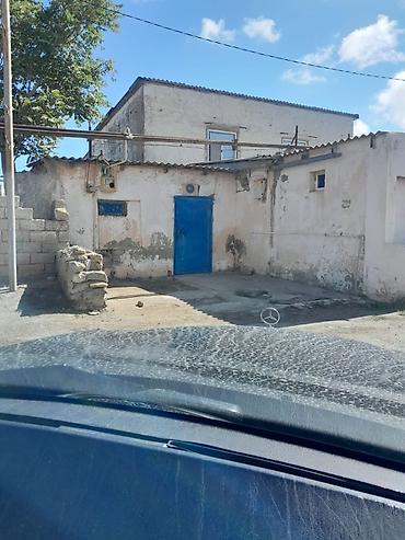 savalanda torpaq: Torpaqda köhnə tikili kürsülü ev var ancaq qiymətə daxil deyil. Torpaq — 5