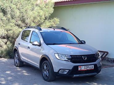 фотолампа каракол: Dacia Sandero: 2019 г., 0.9 л, Кол менен иштөөчү, Бензин, Хетчбек — 1