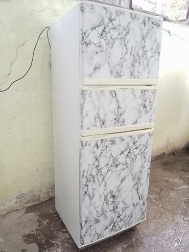 2 qapılı soyuducu: Nofros Westpoint soyuducu 3 qapılı tam işləkdir problemsiz. 65.180cm