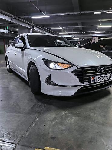 audi q 5: Hyundai Sonata: 2019 г. — 1