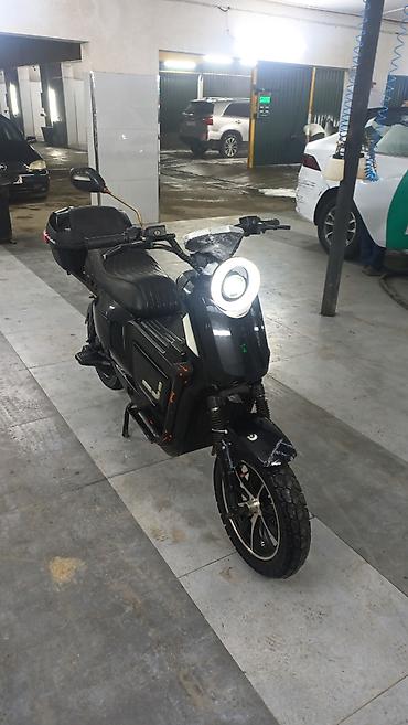 motolar: - Elektrik skuter, 2024 il — 8