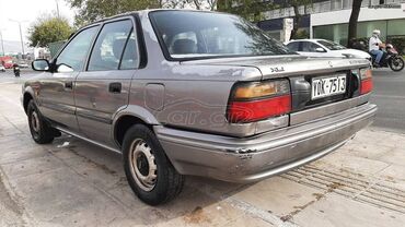 Toyota: Toyota Corolla: 1.3 l. | 1991 έ. Λιμουζίνα — 2