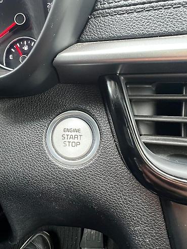 Kia: Kia K5: 2019 г., 2 л, Автомат, Газ, Седан — 9