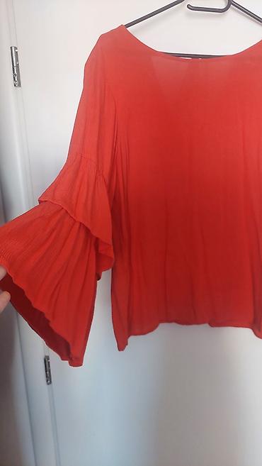 perle: Crvena ženska bluza sa širokim zvon rukavima - Model: ležerna, ravnog — 3