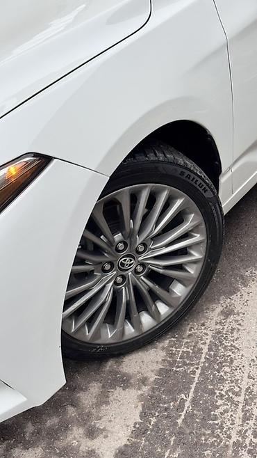 Toyota: Toyota Avalon: 2019 г., 2.5 л, Автомат, Гибрид, Седан — 5