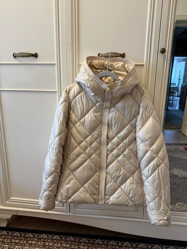 женские кардиганы большого размера: Qadın üçün kapüşonlu qışlıq püş/puf şişmə jaket - Rəng: açıq