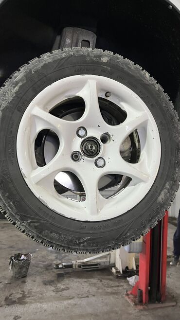 амортизаторы на бмв: Дөңгөлөктөр монтажда 175 / 65 / R 14, Winter stud, Колдонулган, Комплект, Жеңил унаалар, Куйма, тешиктери - 4
