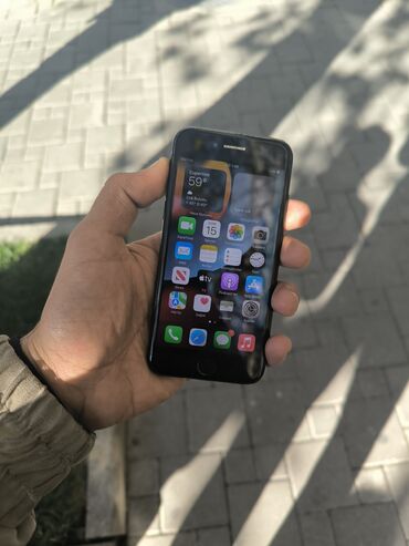 ayfon iks: IPhone 7, 32 GB, Jet Black, Barmaq izi