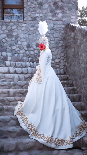 Платья: Продаю свадебное платье 2 в 1. Сшито в ателье на заказ. Ручная работа