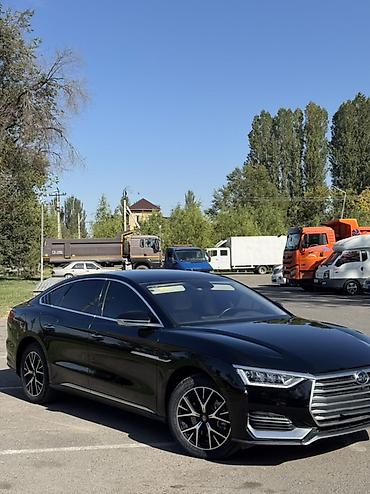 bme e39: BYD E9: 2021 г., Электромобиль, Седан — 2