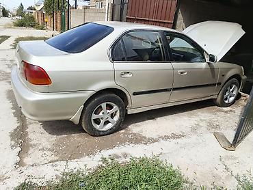 honda inside: Honda Civic: 2000 г., 1.6 л, Механика, Бензин, Седан — 3