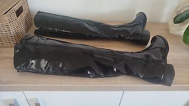 Čizme: Lakovane čizme preko kolena – veličina 39 Unutrasnje gaziste 25cm. - — 4