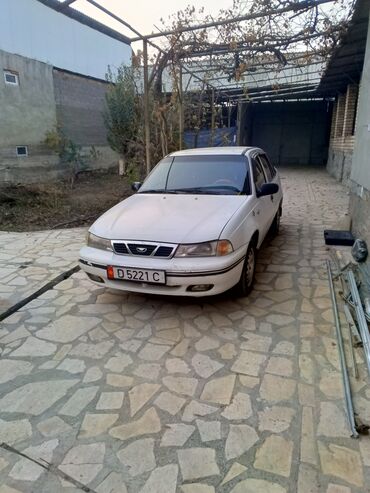 крышка бензонасоса: Daewoo Nexia: 1995 г., 1.5 л, Механика, Бензин, Седан