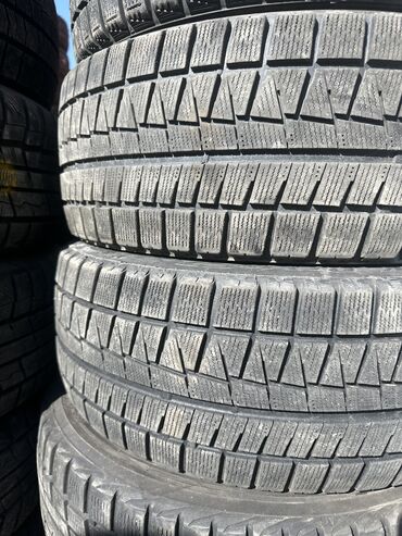 Шины: Шины 225 / 45 / R 18, Зима, Б/у, Пара, Легковые, Япония, Bridgestone