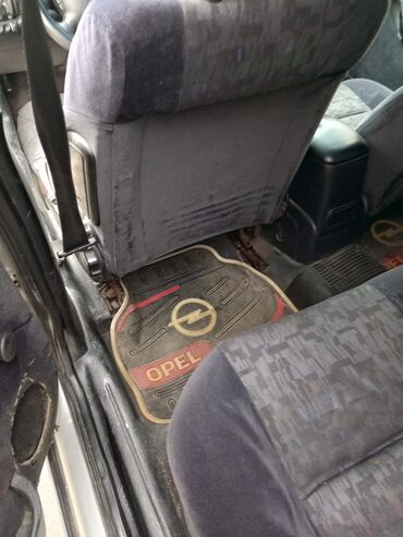 Opel: Opel Vectra: 1.6 l | 1997 il Sedan — 7