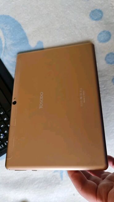 Tableti: Tablet kao nov nema mane sve radi sve otvara veoma jak 4 giga ram plus — 4