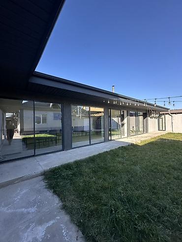 сдается частный дом ак босого: 5 комнат, 100 м², 5 соток, Бишкек, Собственник — 3