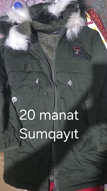 sport kurtkalar: Qadın üst geyimləri – Sumqayıt 1) Qış parkası, başlıqlı, süni kürklü — 2