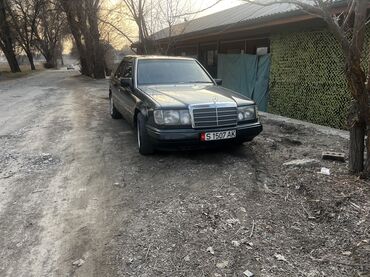 потолок бмв е34: Классический седан Mercedes-Benz черного цвета, модель W124, с