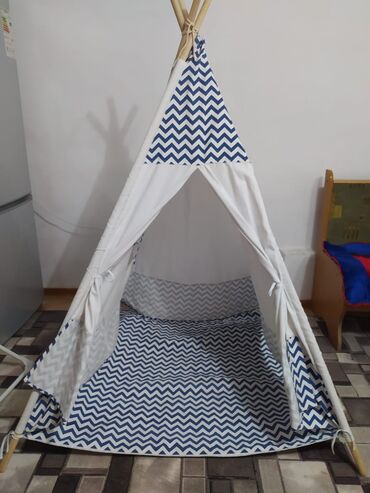 Другие товары для детей: Палатка Вигвам .Новая.Размер примерно в длину 160-170см,в ширину