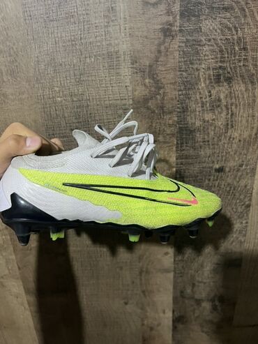 футбольные сараканошки: Футбольные бутсы Nike (серия Mercurial/Zoom) для натурального газона