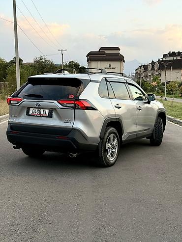 батарейки на гибрид: Toyota RAV4: 2022 г., 2.5 л, Автомат, Гибрид, Кроссовер — 3