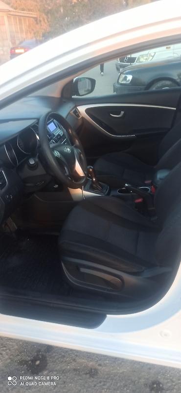 mersedes g class: Hyundai i30: 2016 г., 1.6 л, Механика, Бензин, Универсал — 2