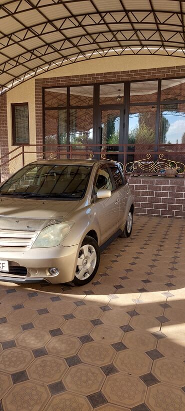 аралаш уналар: Toyota ist: 2002 г., 1.5 л, Автомат, Бензин, Хетчбек