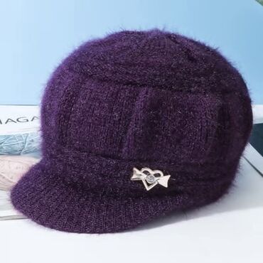 Ostala ženska odeća: Cena 1300din
Poručuje se,isporuka za nekoliko dana — 11