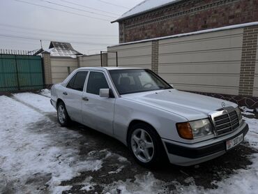Mercedes-Benz: Mercedes-Benz W124: 1992 г., Седан — 2