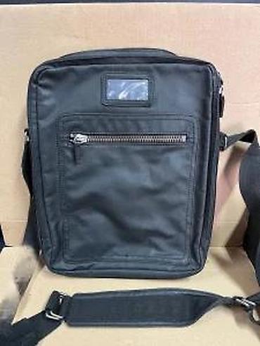 Torbe: Crna torba preko ramena sa više pregrada - Materijal: izdržljiva — 8