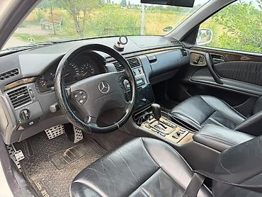 Продажа авто: Mercedes-Benz E-Class: 2002 г., Автомат, Бензин, Седан — 5
