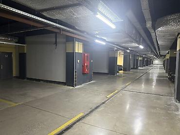 car parking ключ: Подземное парковочное место, разметка №8 - Просторный машино-место в — 2