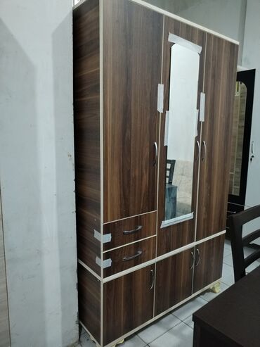 Dolablar: Yeni, Açılan, 3 qapılı Düz dolab, Dolab-asılqan, Türkiyə -da lalafo.az — 9 Dolablar: Yeni, Açılan, 3 qapılı Düz dolab, Dolab-asılqan, Türkiyə — 9