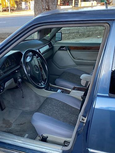accent 1994: Mercedes-Benz W124: 2.8 l | 1994 il Sedan — 3