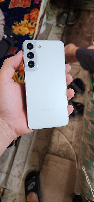 galaxy tab e: Смартфон Samsung Galaxy S22 (серия S, цвет белый) 256 гб - Экран — 2