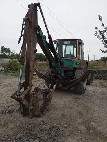 gəncə traktor: Traktor Belarus (MTZ) 2126, 1986 il, 230 at gücü, motor 1.2 l, İşlənmiş