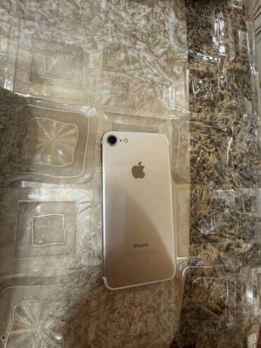 Apple iPhone: IPhone 7, Колдонулган, 32 ГБ, Ак, Коргоочу айнек, 77 %