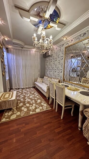 Uzunmüddətli kirayə mənzillər: Mətbəx hissəsində ağ rəngli modul mebellərlə təchiz olunmuş, qara -da lalafo.az — 3 Uzunmüddətli kirayə mənzillər: Mətbəx hissəsində ağ rəngli modul mebellərlə təchiz olunmuş, qara — 3