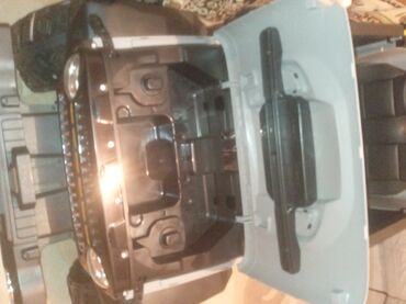 Uşaq üçün elektrik maşınları: Kp-906 uşaq maşını satılır.Hec istifadə edilmeyib.550m.alinib satılır — 4